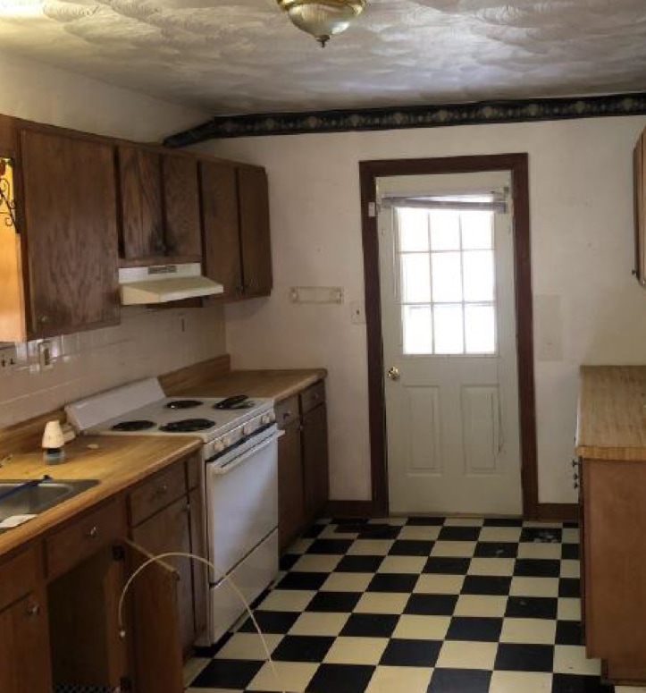 Windsor Kitchen Before Renovation